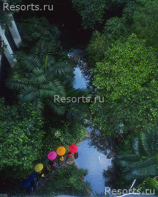 Four Seasons Hotel 12